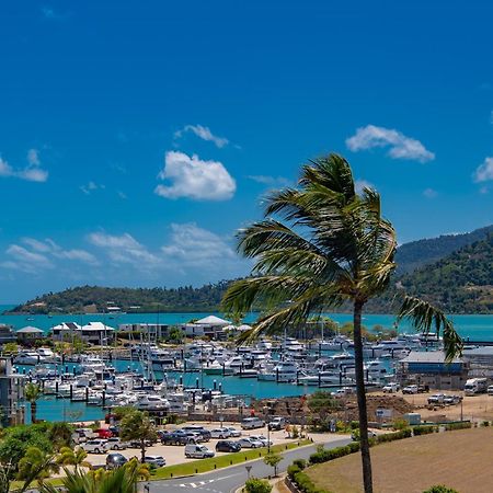 Spa Haven 17B Ocean View Airlie Beach Esterno foto