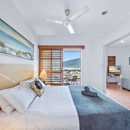 Spa Haven 17B Ocean View Airlie Beach Esterno foto