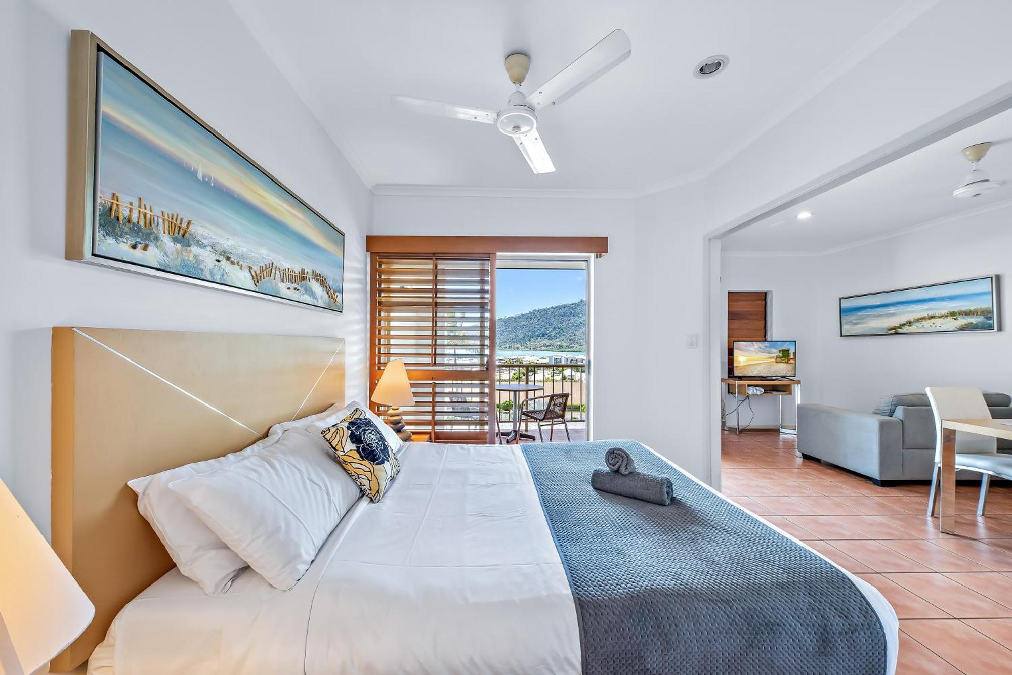 Spa Haven 17B Ocean View Airlie Beach Esterno foto